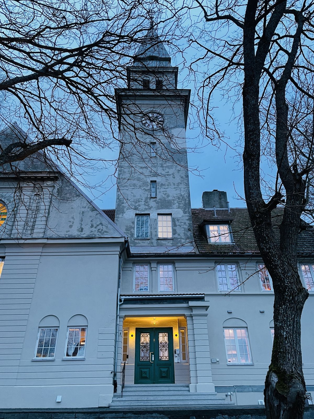 Bakke Bydelshus og Bakke kirke